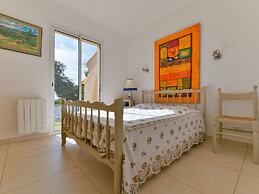 Beautiful Holiday Home With Terrace