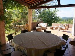 Holiday Home in Lorgues With Private Pool
