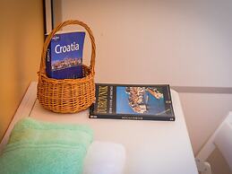 Apartment 3 Beaches With Free Parking