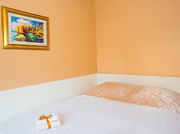 Apartment 3 Beaches With Free Parking