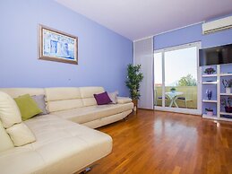 Apartment 3 Beaches With Free Parking