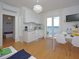 Holiday Apartment Beach House IVA App.1
