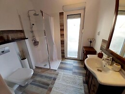 Apartment Regina - Duplex Two Bedroom Apartment