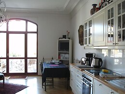 Charming Apartment in Radebeul