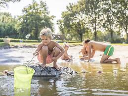 Luxurious Holiday Home With Sauna in Limburg