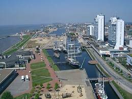 Thias J 3 With Winter Garden