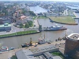 Thias J 3 With Winter Garden