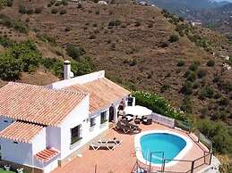 Belvilla by OYO Casa Bonita I