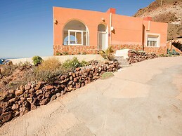 Belvilla by OYO Chalet Corralete