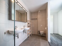 16p Spacious Villa on the Water in Zeewolde