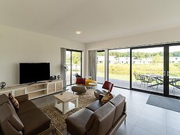 16p Spacious Villa on the Water in Zeewolde