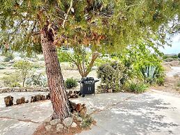 Cave House Yara With Pool and Facilities for PRM