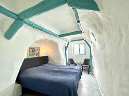 Cave House Yara With Pool and Facilities for PRM