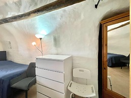 Cave House Yara With Pool and Facilities for PRM