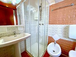 Inviting Apartment by the Beach