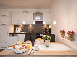 High Geest 4 - Including Many Extras