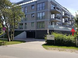 High Geest 4 - Including Many Extras