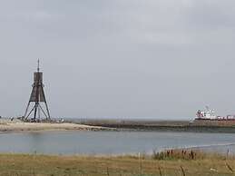 High Geest 4 - Including Many Extras