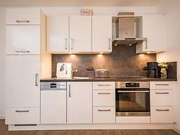 High Geest 4 - Including Many Extras