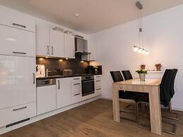 High Geest 4 - Including Many Extras