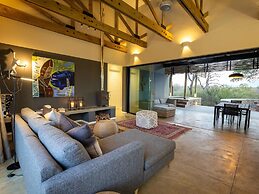 Villa in Hoedspruit With Hot Tub