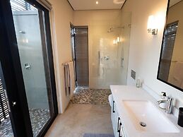 Villa in Hoedspruit With Hot Tub