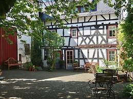Nice Apartment in Weilmunster