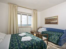 Apartment in Marina di Castagneto Carducci