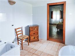 Beautiful Holiday Home in Fulgatore With Swimming Pool