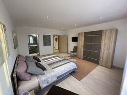 New White Villa, 60 m2, Pool