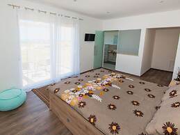 New White Villa, 60 m2, Pool