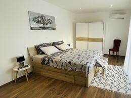 New White Villa, 60 m2, Pool