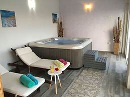 New White Villa, 60 m2, Pool