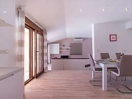 Villa Monteci Comfortable Holiday Residence