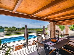 Villa Monteci Comfortable Holiday Residence