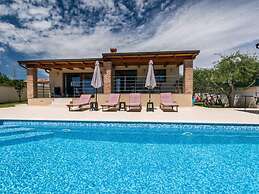 Villa Monteci Comfortable Holiday Residence