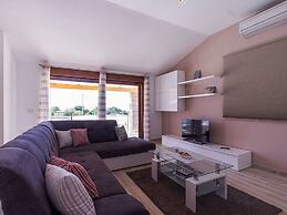 Villa Monteci Comfortable Holiday Residence