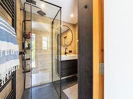 Holiday Home With Shared Pool and Bubble Bath