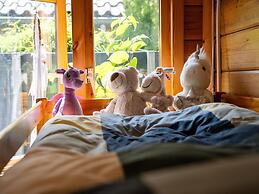 Holiday Home With Shared Pool and Bubble Bath