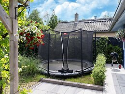 Holiday Home With Shared Pool and Bubble Bath