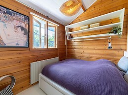 Holiday Home With Shared Pool and Bubble Bath