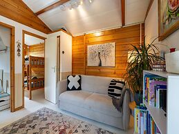 Holiday Home With Shared Pool and Bubble Bath