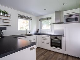 Holiday Home With Covered Terrace in Rhenen