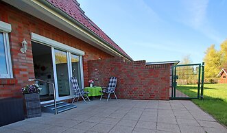 Familienfreundliche Haushaelfte in Alt Bukow