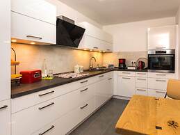 Dreamtime Modern Retreat