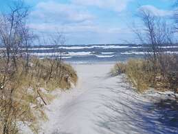 Dreamtime Modern Retreat