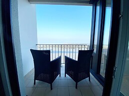 Apartment in Nieuwpoort With Terrace