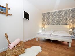 Heart Shell in the Villa Li