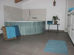 Tranquil Holiday Home With Garden