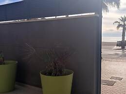 Belvilla by OYO Apartamento con Patio